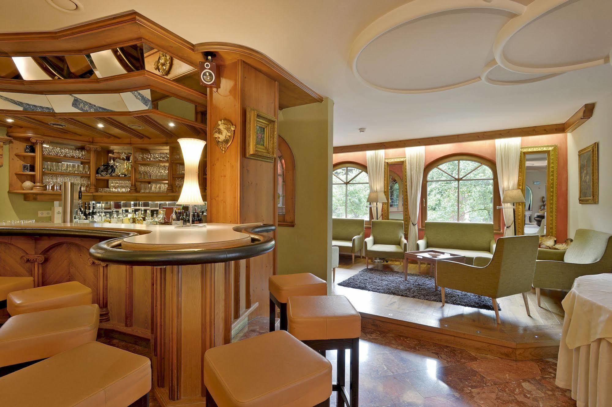 Derneuwirt Otel Hippach Dış mekan fotoğraf