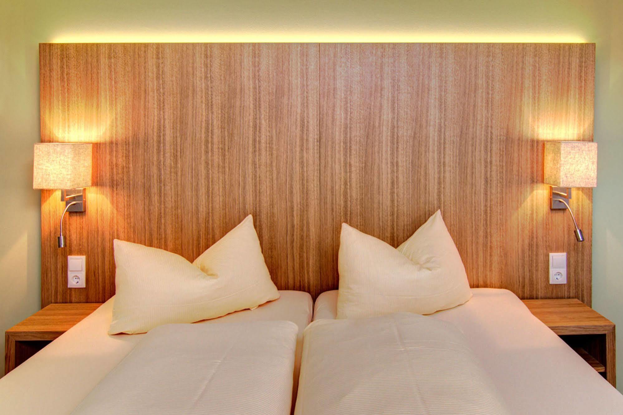 Derneuwirt Otel Hippach Dış mekan fotoğraf